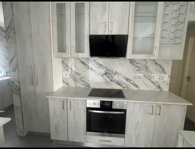 2 bed property to rent in BLOUBERGSTRAND